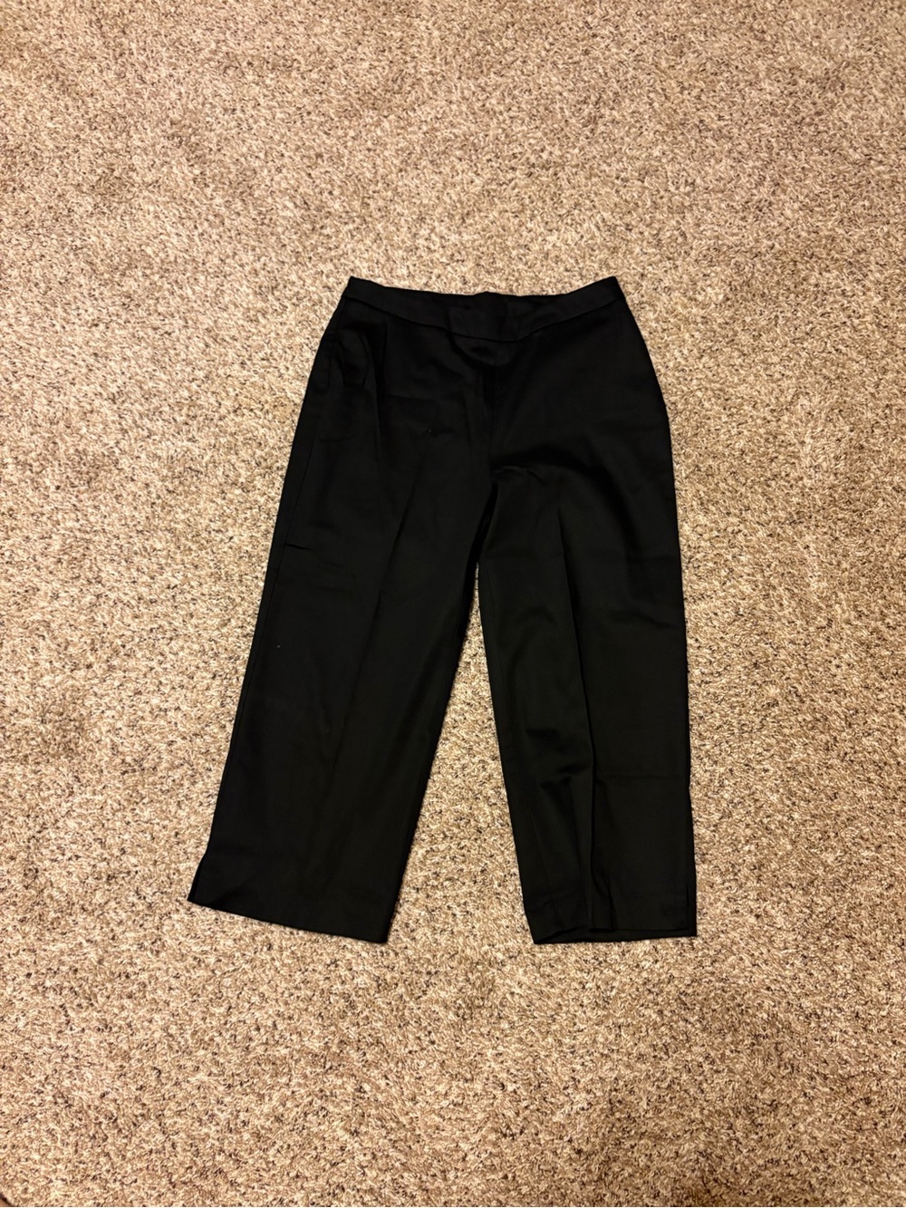 Chadwick’s Real Comfort Petite Cropped Black Dress Pants Capris